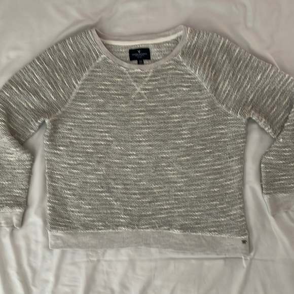American Eagle, Silver, Long Sleeved Sweater. Size Medium - Picture 1 of 8